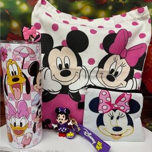 Blue Box. A Minnie Bundle. NWOT